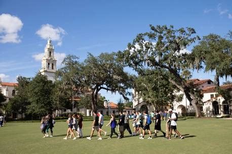 In-Person Campus Tours of Rollins College