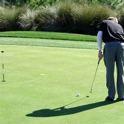 Effective Golf Drills for Beginners: Mastering the Green