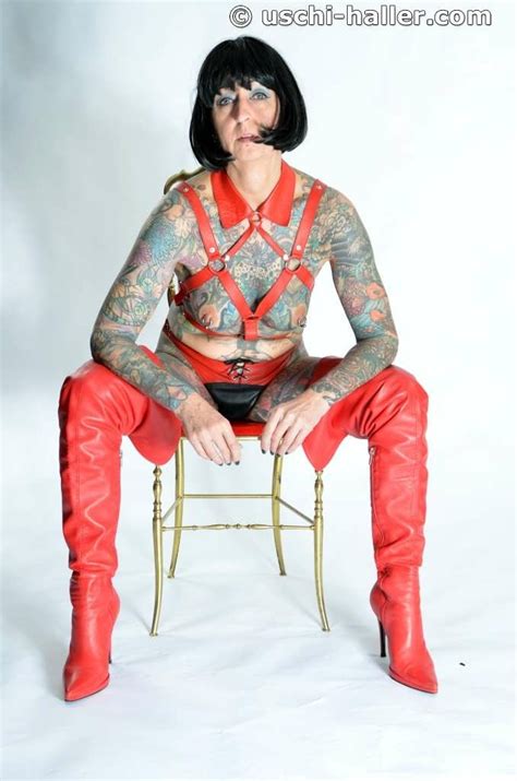 Photo Shoot With Full Body Tattooed MILF Cleo Pics XHamster