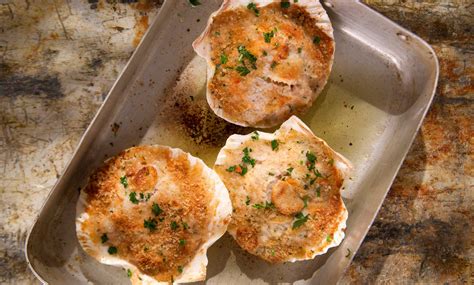 Shop For Fresh Scallops To Create An Exciting Baked Scallops Recipe