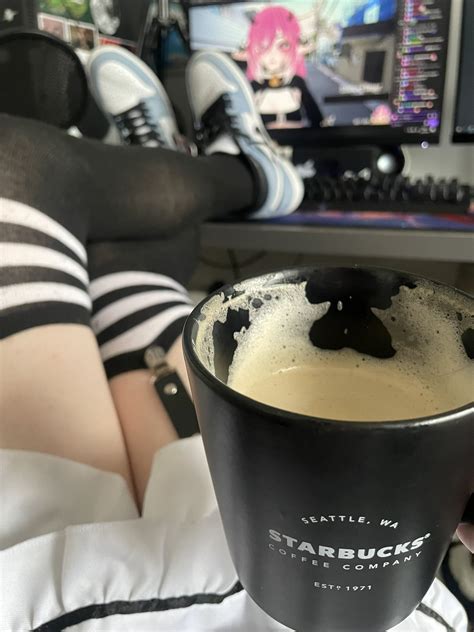 River On Twitter What The Fuck Am I Doing Dawg Https T Co CHl3kKpl5G Twitter