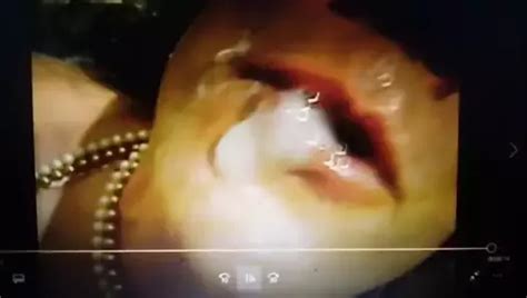 Sborra In Bocca Per La Vacca Shemale Italian Bareback Porn Xhamster