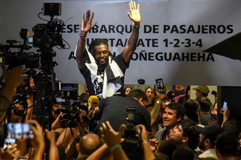 Togo all-time scorer Adebayor announces retirement - AfrosportNow