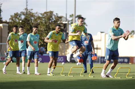 Dorival Júnior define numeração da seleção brasileira Rápido no Ar