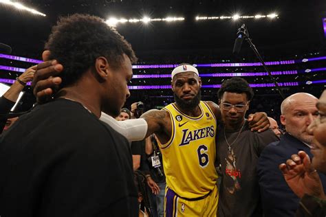 Nba天賦更勝哥哥！？lebron小兒子最新比賽影片引熱議