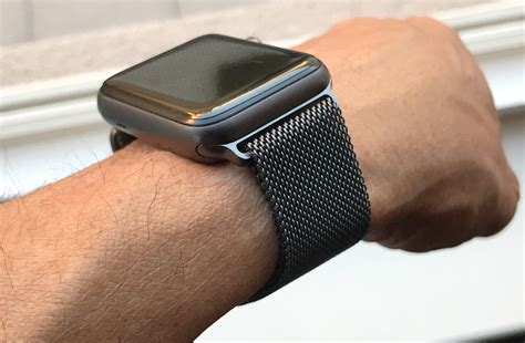 Apple сильно снизила цены на миланскую петлю и кожаный ремешок для ...