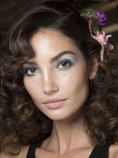 Timeless Elegance 18 Groovy 70s Hairstyles To Try Today