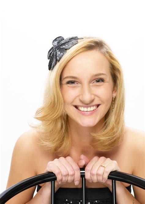 Haired Jonge Verleidster Van De Blonde Stock Afbeelding Image Of Buik Persoon 14883941