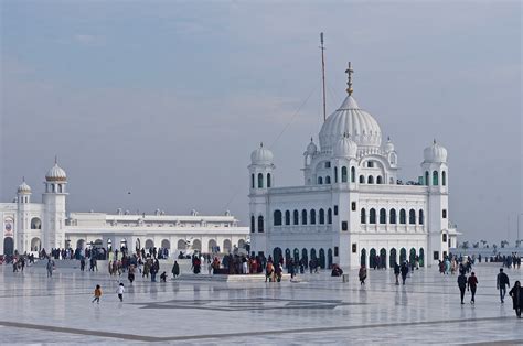 A Pilgrimage to Kartarpur - Youlin Magazine