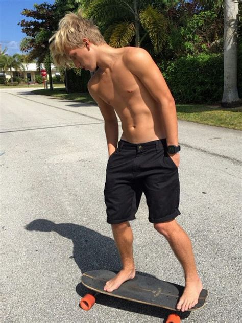 Saint Ferdinand Barefoot Men Blonde Guys Male Feet Shirtless Men Hot Blondes Man Photo