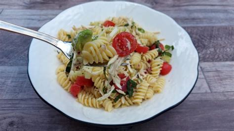 Salade de pâtes au poulet à l italienne Tornade Rousse