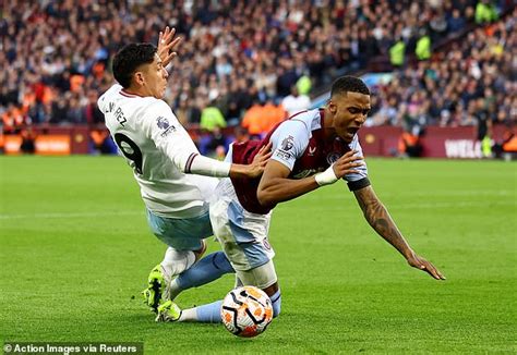 Aston Villa 4 1 West Ham Douglas Luiz At The Double With Ollie Watkins