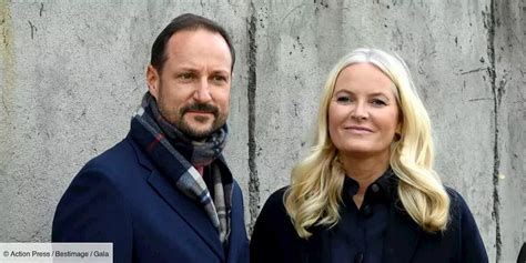 Haakon et Mette Marit de Norvège glamourissimes un nouveau cliché