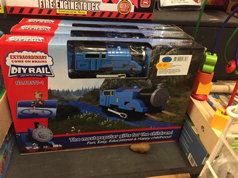 "Realistic" Thomas the Tank Engine : r/crappyoffbrands