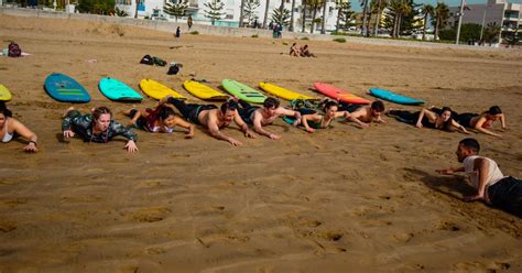 Essaouira surfing lesson in with local instructor | musement