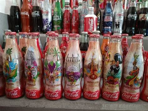 Colecci N De Botellas Y Latas De Coca Cola M S De Llenas En Venta