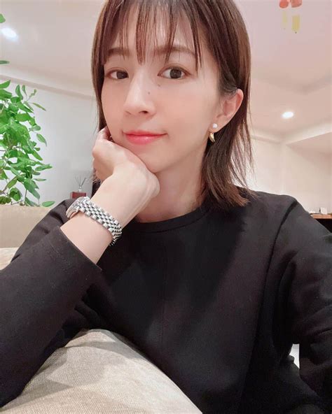 安田美沙子さんのインスタグラム写真 安田美沙子instagram「今夜は21時から久々にインスタライブだよ🤍 カタヅケラレナイ私は、お