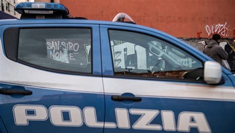 Porta Susa Gli Chiede L Elemosina E Poi Rapina Il Ragazzo Di 500 Euro