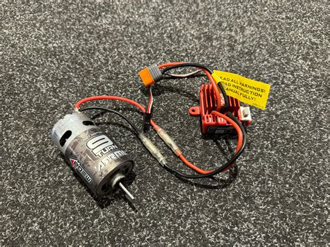 ARRMA 9 Turns Brushed Motor Met ARRMA Lipo Nimh Regelaar In Een Goede