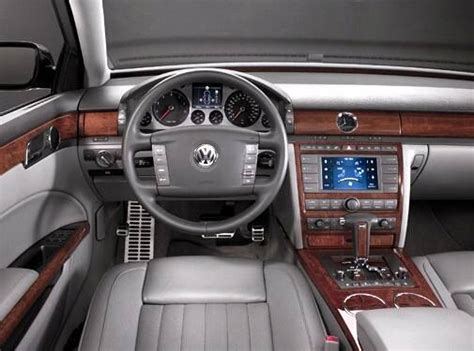 2004 Volkswagen Phaeton Values & Cars for Sale | Kelley Blue Book