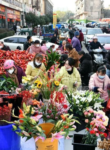 安徽铜陵：节前市场年味浓 人民图片网