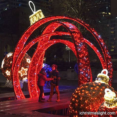 Outdoor ball shape light Christmas arches | iChristmasLight