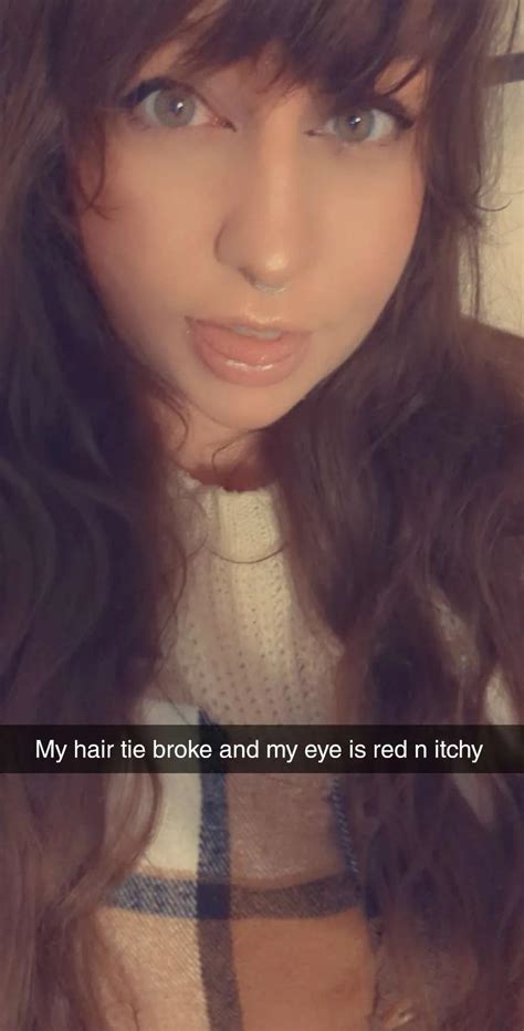 Itchy eyes and lots of ham. 29F : r/selfie