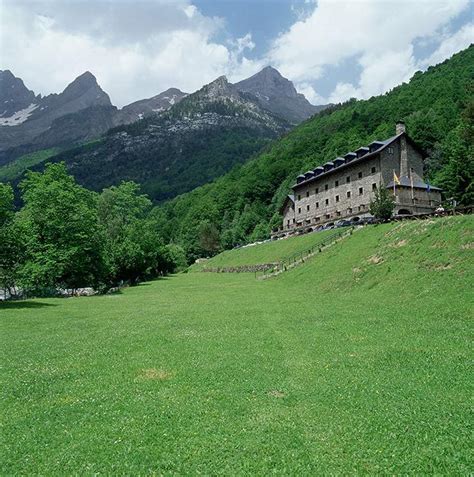 Paradores En Los Parques Naturales M S Espectaculares De Espa A