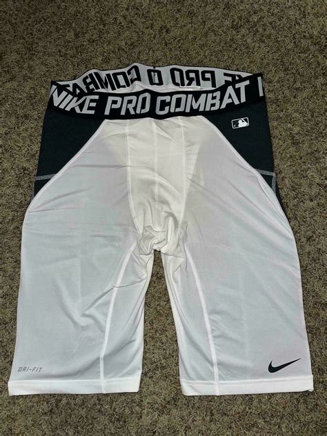 Nike Mens Pro Combat Hyperstrong Compression Heist Slider 15