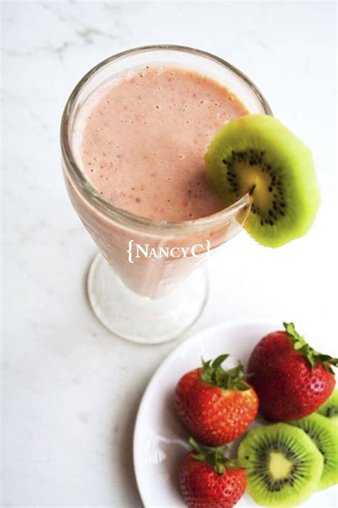 Strawberry Kiwi Banana Smoothie Nancyc