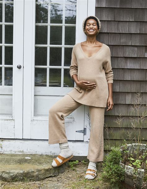 What To Wear When It S Hot AF Babe By Hatch