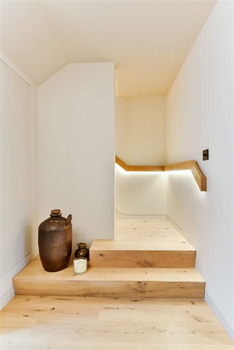 Three-Bedroom Home for Sale on Brunswick Terrace in Hove 4