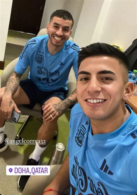 La In Dita Foto De Correa Y Thiago Almada En Su Llegada Al Mundial De