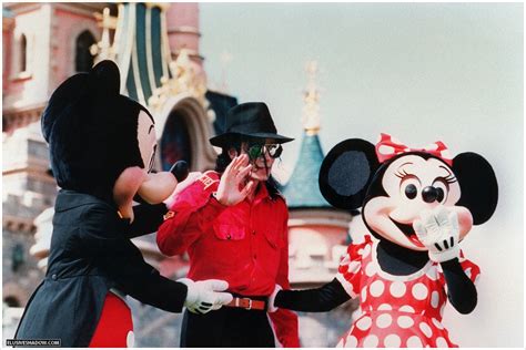 Michael Jackson At Disneyland In Paris France Disney Photo 37129297