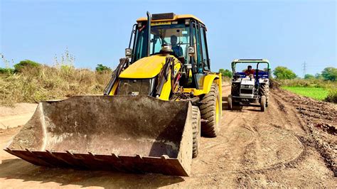 Either Mud Loaded Tractor Stuck In Mud Pulling Out Jcb Dx Jcb