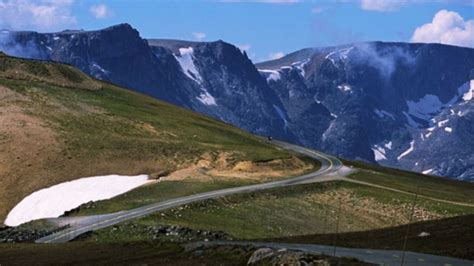 Montana side of Beartooth Pass closes ahead of winter storm