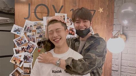 6 Potret Kedekatan Woo Do Hwan Dan Lee Min Ho Foto Bareng Jelang Wajib