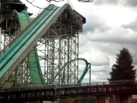 The Largest Log Flume Wave EVER - YouTube
