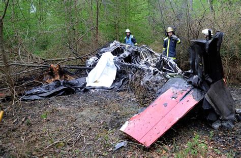 Flugzeugabsturz In Kircheim Unter Teck Gesch Ftsf Hrer Der Leki Gmbh