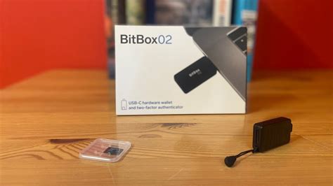 BitBox02 - Hardware Wallet Made in Swiss - Unboxing - YouTube