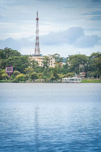 Premium Photo | Da lat city vietnam 10 nov 2023 morning view of a da ...