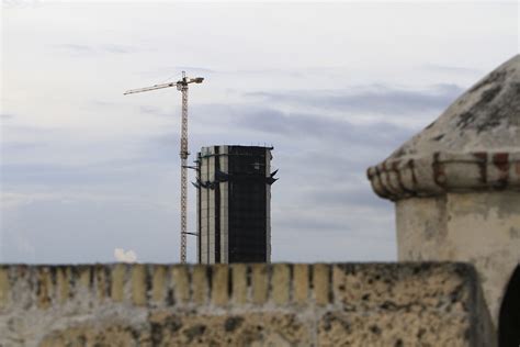 Polémica En Cartagena Por La Construcción De Un Parque De Diversiones Junto A Un Hospital Infobae