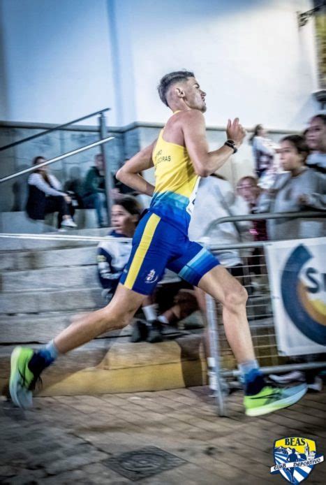 El Atletismo Isle O Con El Bah A De Algeciras En El Campeonato