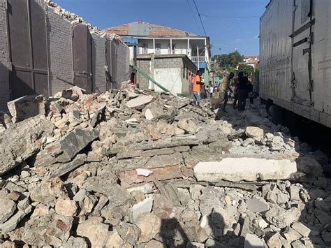 Número de mortos por terremoto no Haiti chega a 1 297