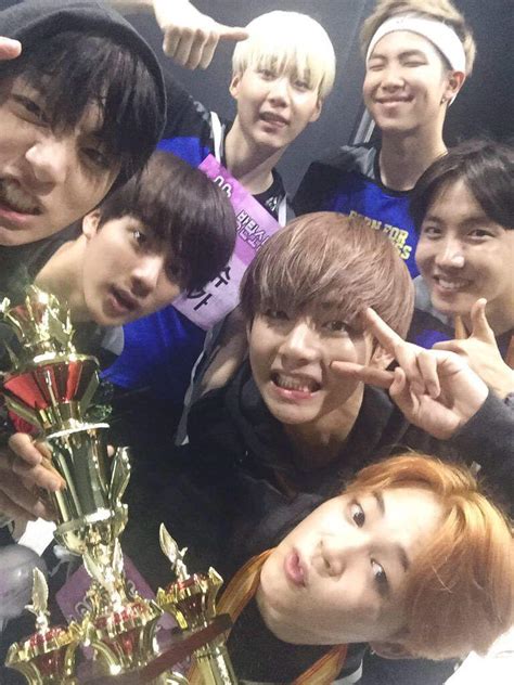 11 Legendary Bts Moments At Idol Star Athletic Championships