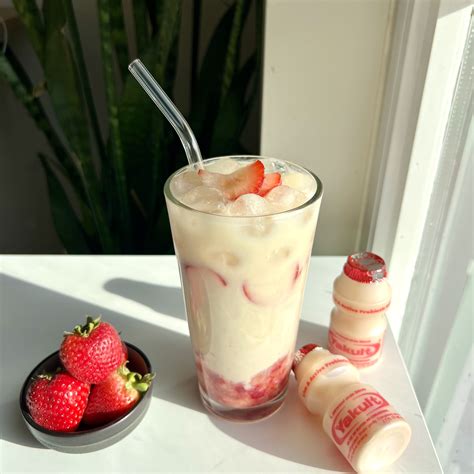 Yakult & Yakult Light | Probiotic Drink » Blog Archive Strawberry