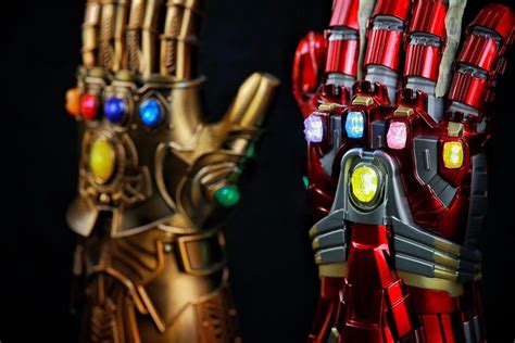 Hulk Infinity Gauntlet, Hobbies & Toys, Toys & Games on Carousell