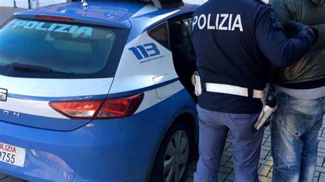 Bari Colpi Di Pistola Sparati Al San Paolo Polizia Sul Posto Ma