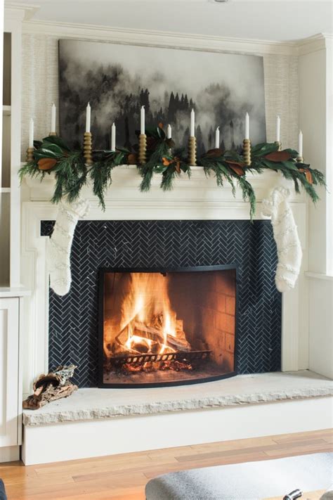 12 Festive Christmas Mantel Decoration Ideas Hunker