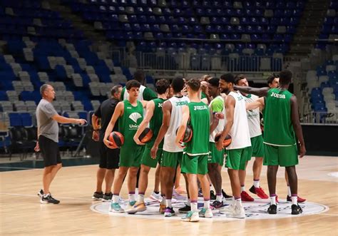 El Unicaja Retoma Los Entrenamientos Con Vistas A La Supercopa Y La